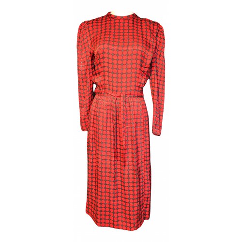 Pre-owned Guy Laroche Silk Mid-length Dress In Red