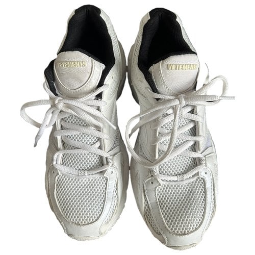 Pre-owned Vetements Trainers In White