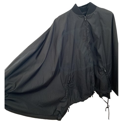 Pre-owned Valentino Trench Coat In Black