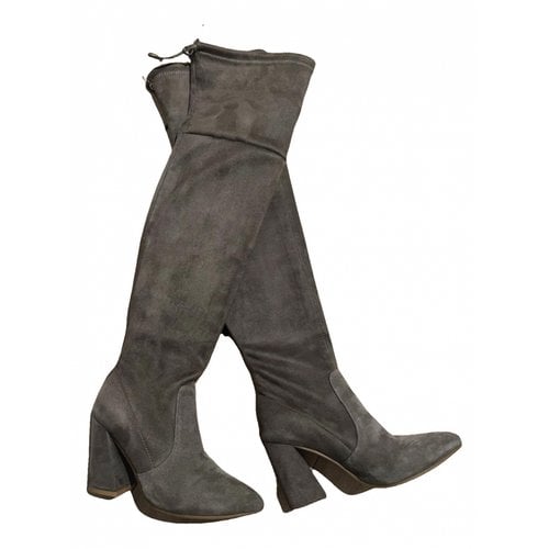Pre-owned Stuart Weitzman Leather Boots In Grey