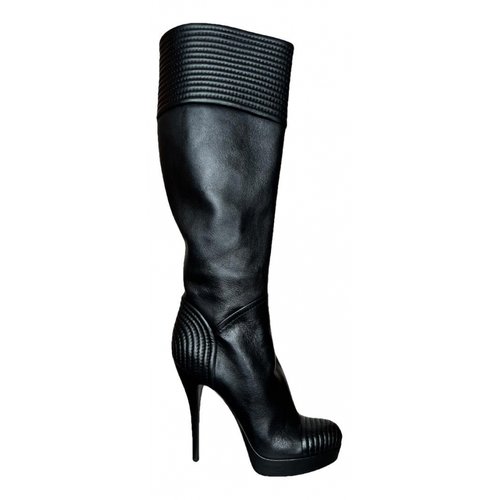 Pre-owned Loriblu Leather Boots In Black