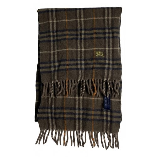 Pre-owned Burberry Scarf In Green