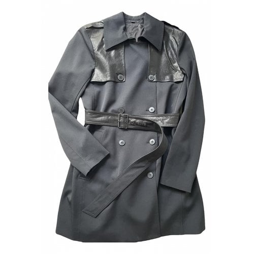 Pre-owned Theory Trench Coat In Black