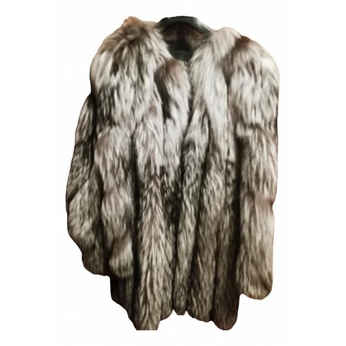 Pre-owned Gucci Faux Fur Coat In Silver