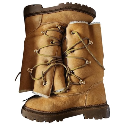 Pre-owned Casadei Shearling Snow Boots In Beige
