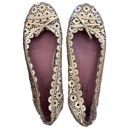 Pre-owned Alaïa Leather Ballet Flats In Gold