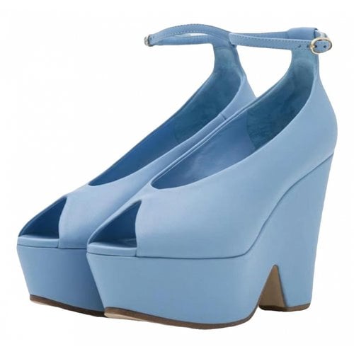 Pre-owned Victoria Beckham Leather Heels In Blue