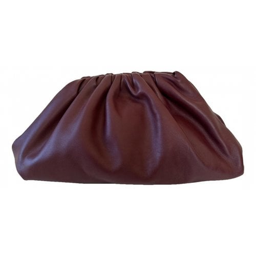 Pre-owned Bottega Veneta Pouch Leather Clutch Bag In Burgundy