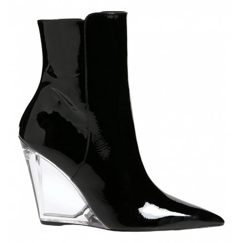 Pre-owned Stuart Weitzman Patent Leather Boots In Black