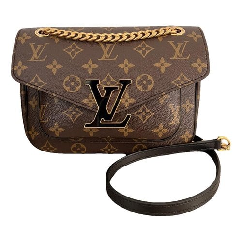Pre-owned Louis Vuitton Passy Leather Crossbody Bag In Brown