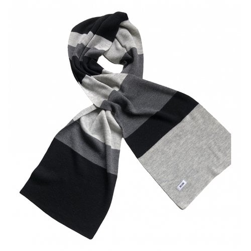 Pre-owned Moschino Wool Scarf & Pocket Square In Grey