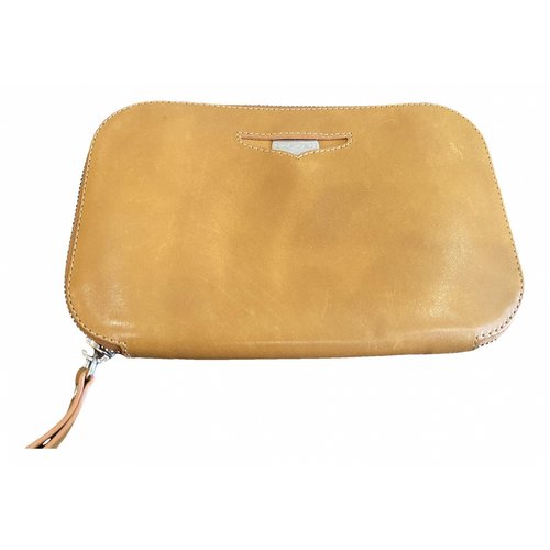 Pre-owned Carven Leather Purse In Camel
