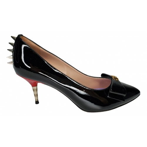 Pre-owned Gucci Patent Leather Heels In Black