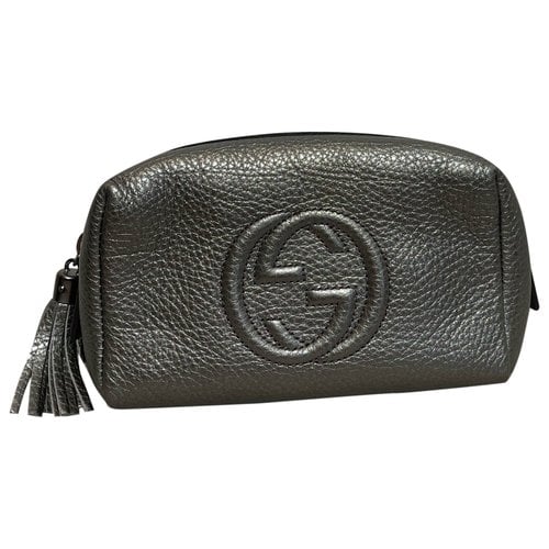 Pre-owned Gucci Leather Clutch Bag In Grey