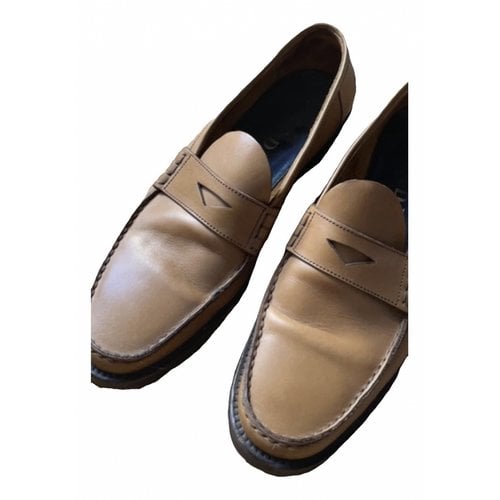 Pre-owned Prada Leather Flats In Camel