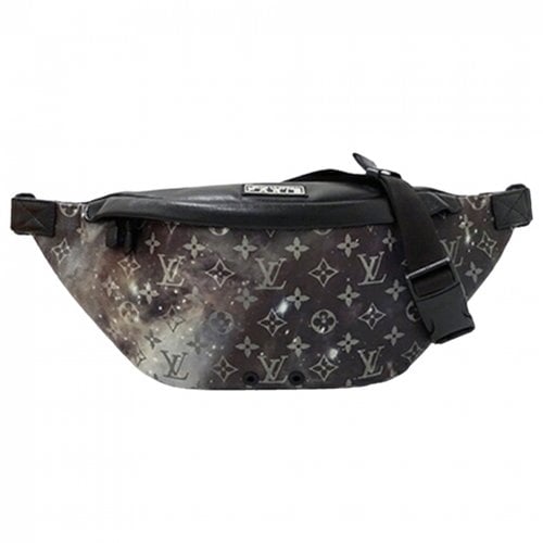 Pre-owned Louis Vuitton Cloth Clutch Bag In Grey