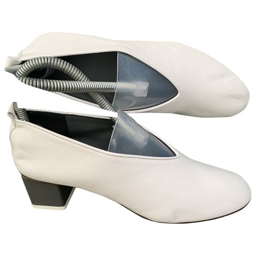 Pre-owned Gray Matters Leather Heels In White