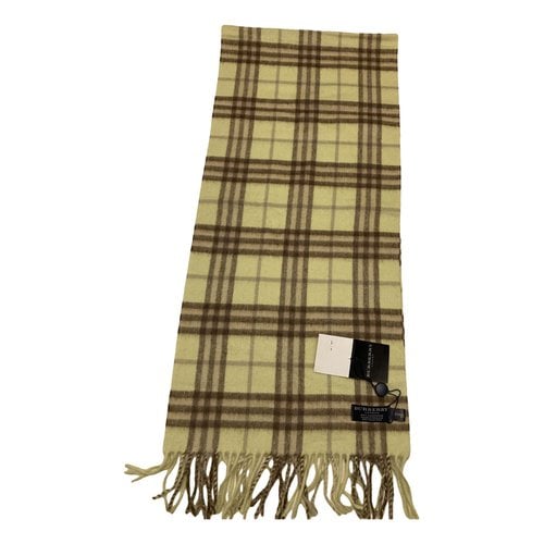 Pre-owned Burberry Cashmere Scarf In Green