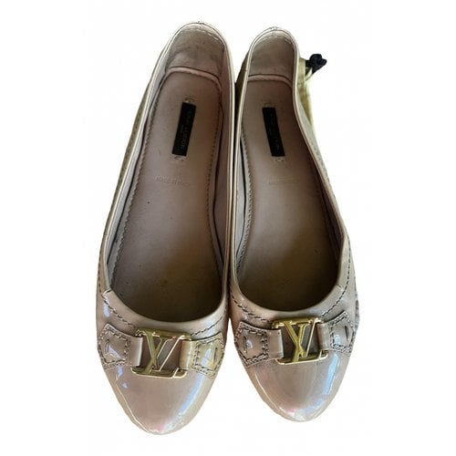 Pre-owned Louis Vuitton Patent Leather Ballet Flats In Beige