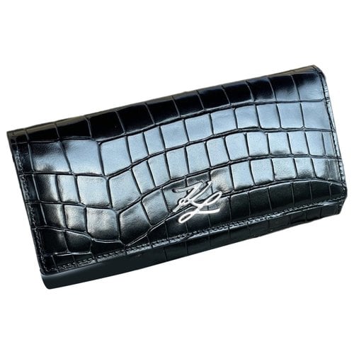 Pre-owned Karl Lagerfeld Leather Purse In Black