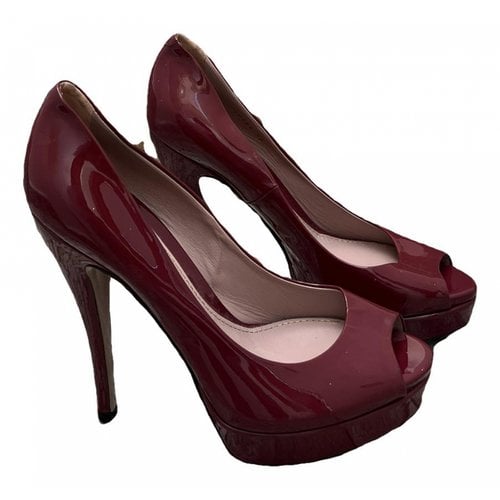 Pre-owned Gucci Patent Leather Heels In Burgundy