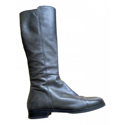 Pre-owned Bruno Magli Leather Boots In Grey