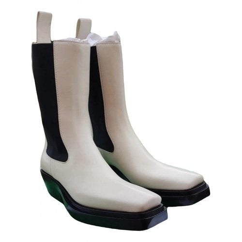 Pre-owned Bottega Veneta Leather Boots In White