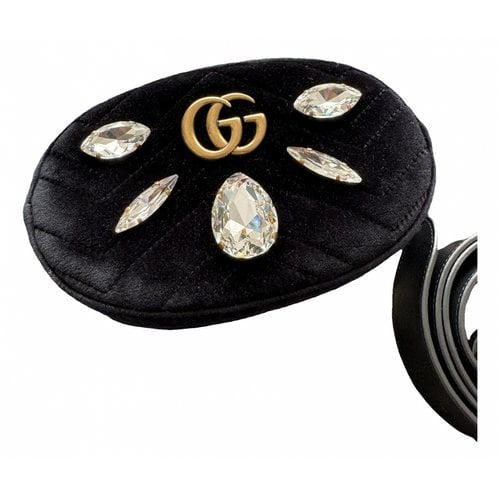 Pre-owned Gucci Marmont Velvet Clutch Bag In Black