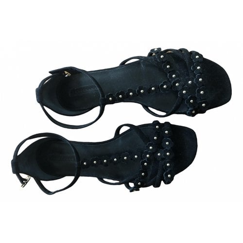 Pre-owned Longchamp Sandals In Black