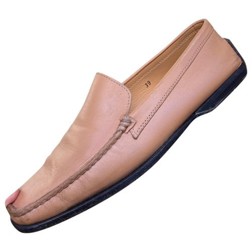 Pre-owned Tod's Leather Flats In Beige