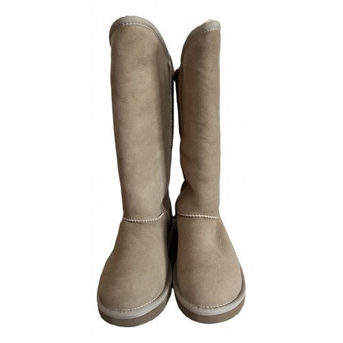 Pre-owned Australia Luxe Snow Boots In Beige