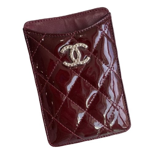Pre-owned Chanel Patent Leather Wallet In Burgundy