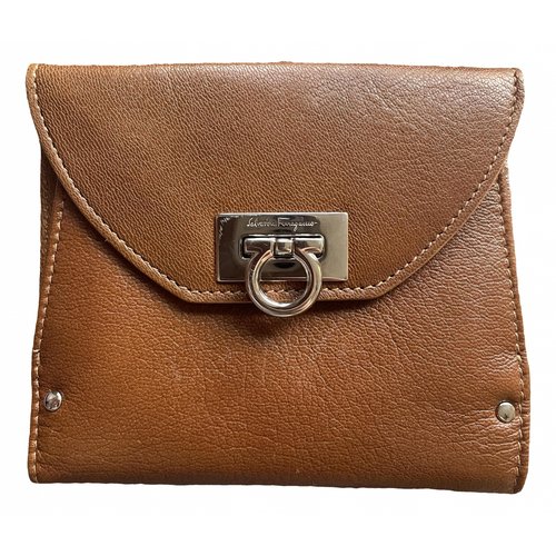 Pre-owned Ferragamo Leather Wallet In Brown