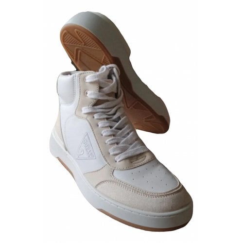 Pre-owned Guess Trainers In White