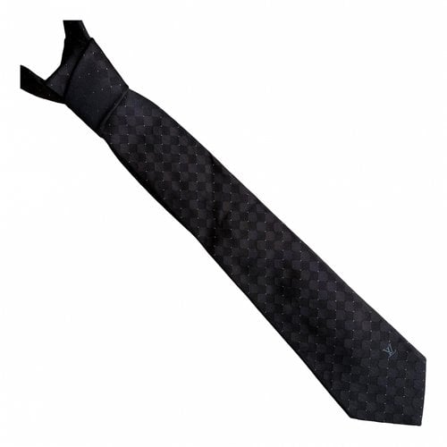 Pre-owned Louis Vuitton Silk Tie In Black