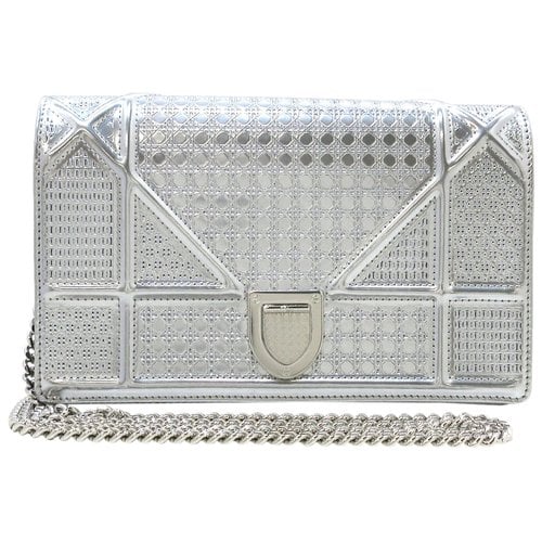 Pre-owned Dior Leather Purse In Silver