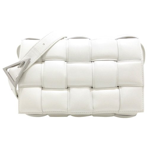 Pre-owned Bottega Veneta Cassette Padded Leather Handbag In White