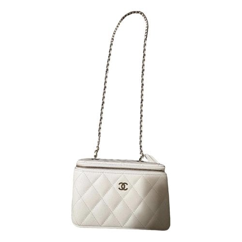Pre-owned Chanel Vanity Leather Handbag In White
