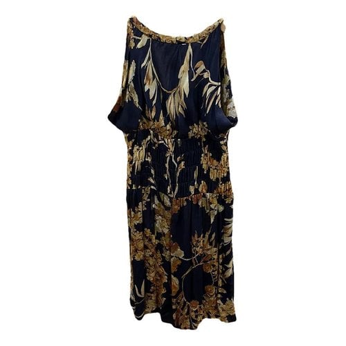 Pre-owned Chanel Silk Mid-length Dress In Gold