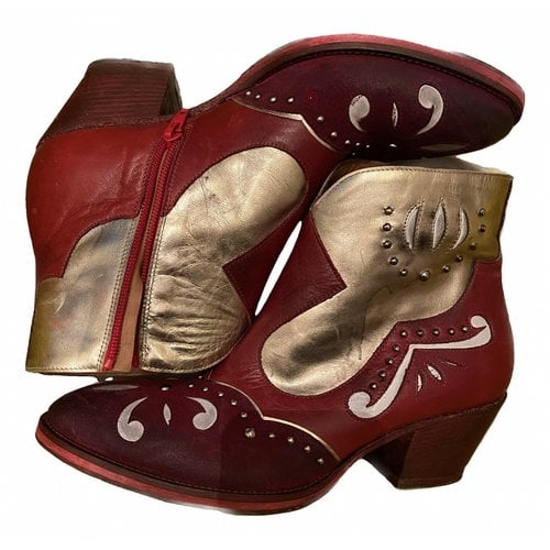 Pre-owned Elena Iachi Leather Western Boots In Red