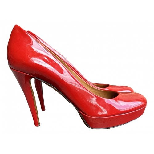 Pre-owned Gucci Patent Leather Heels In Red