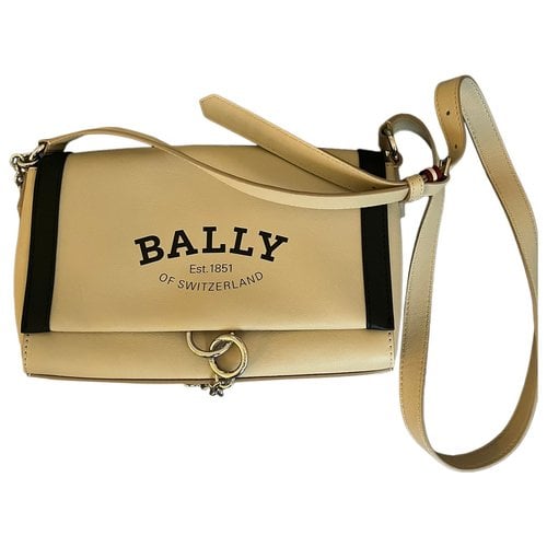 Pre-owned Bally Leather Clutch Bag In Beige