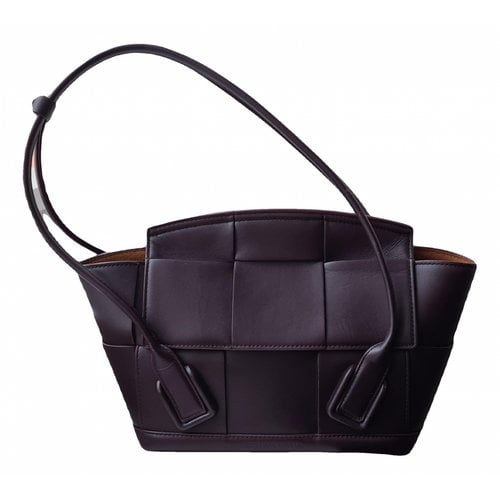 Pre-owned Bottega Veneta Arco Leather Handbag In Burgundy