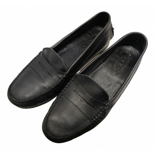 Pre-owned Tod's Gommino Leather Flats In Navy