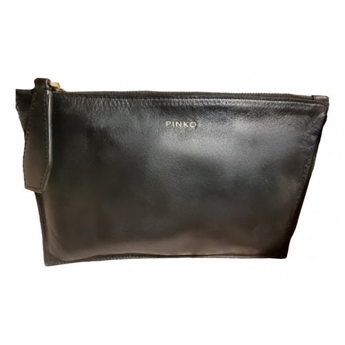 Pre-owned Pinko Leather Clutch Bag In Black