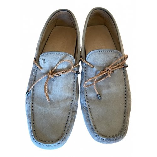 Pre-owned Tod's Gommino Flats In Grey