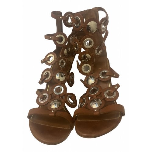 Pre-owned Emilio Pucci Leather Sandal In Camel
