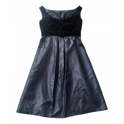 Pre-owned Tara Jarmon Velvet Mid-length Dress In Black