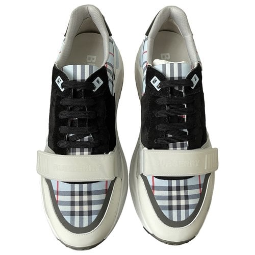 Pre-owned Burberry Cloth Low Trainers In Blue