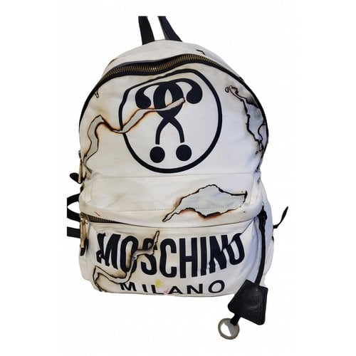 Pre-owned Moschino Cloth Backpack In White